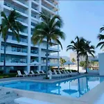 Luxury 12Th-Floor Condo, Ocean View, Near Malecon
