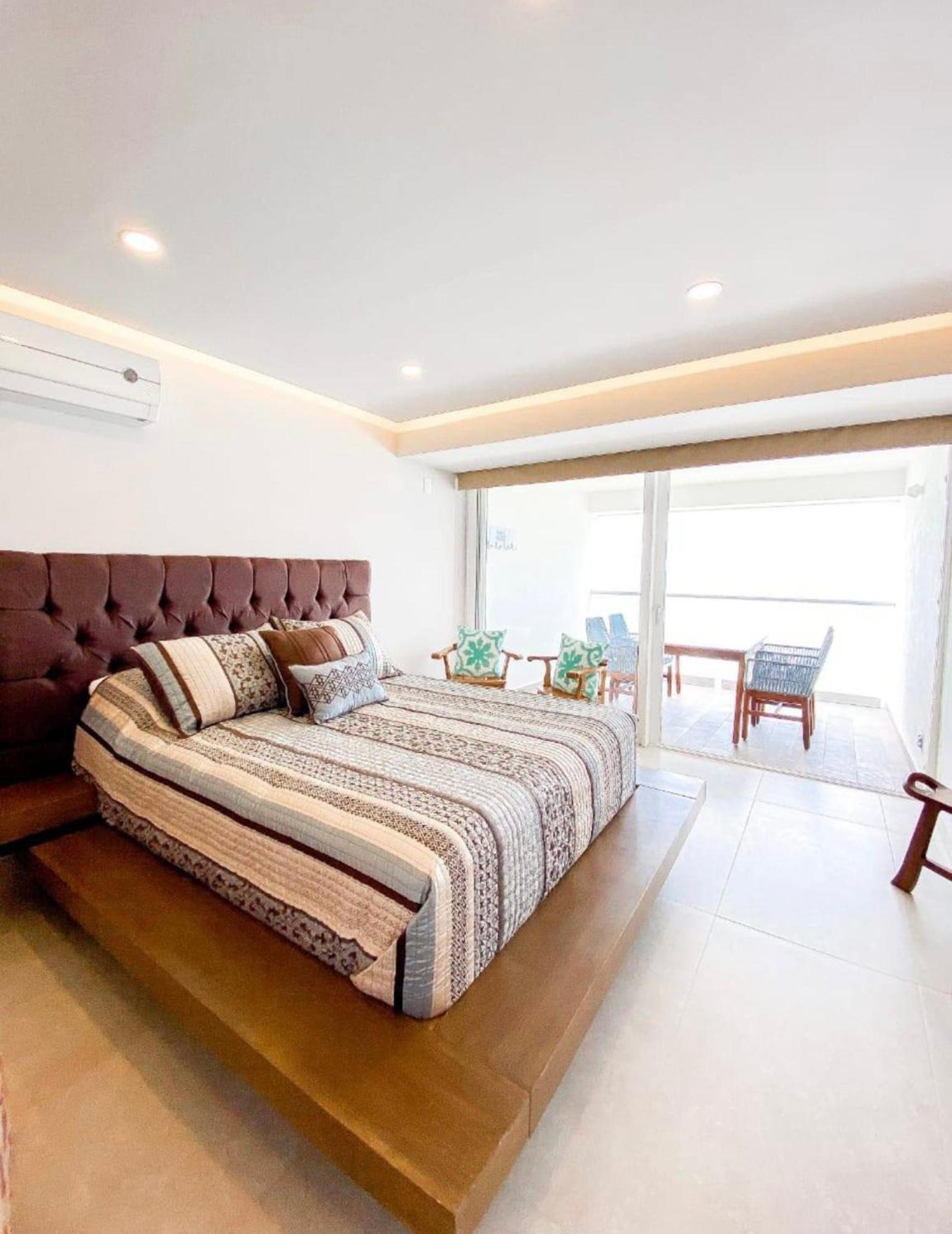 Luxury 12th-floor Condo, Ocean View, Near Malecon *
